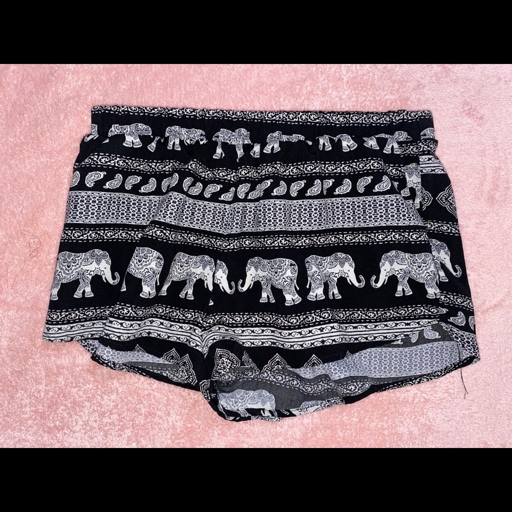 Flowy shorts